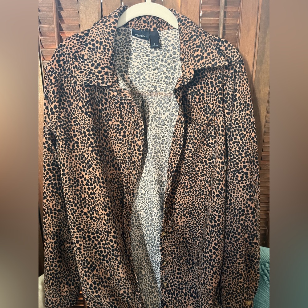 Women’s button down